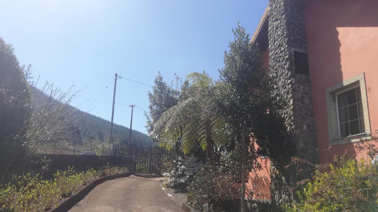 סנטנה Chalet Pico Das Pedras מראה חיצוני תמונה